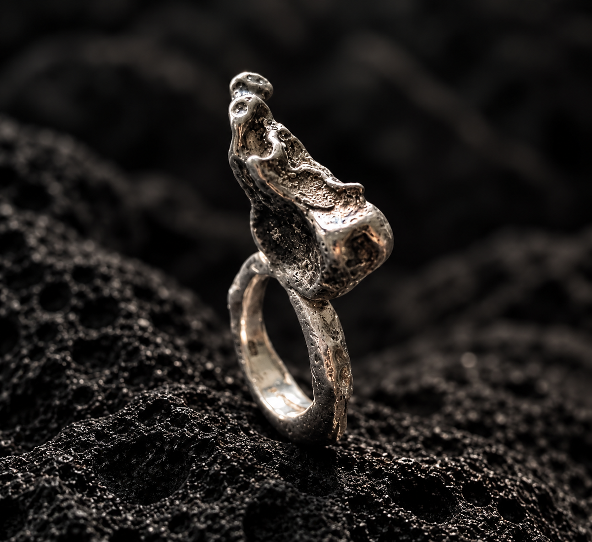 UPTILA silver ring side view